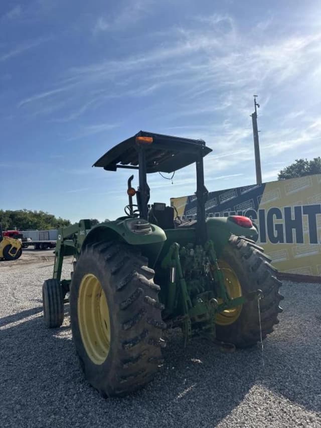 Image of John Deere 6415 equipment image 1