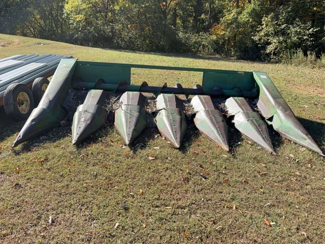 Image of John Deere 642 equipment image 1