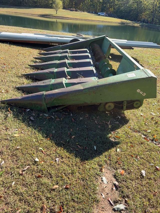 Image of John Deere 642 equipment image 3