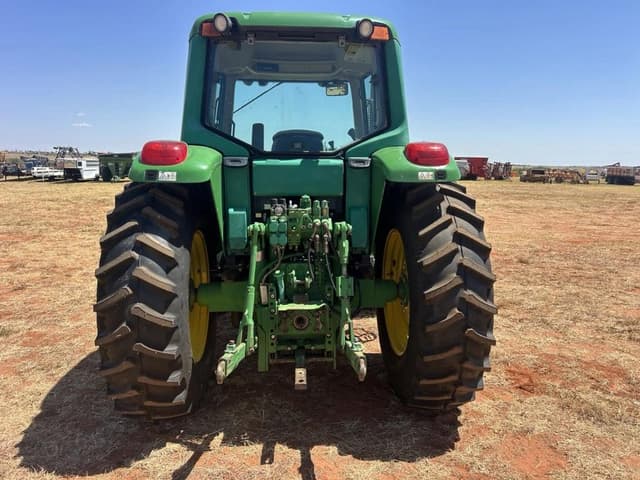 Image of John Deere 6420 equipment image 3