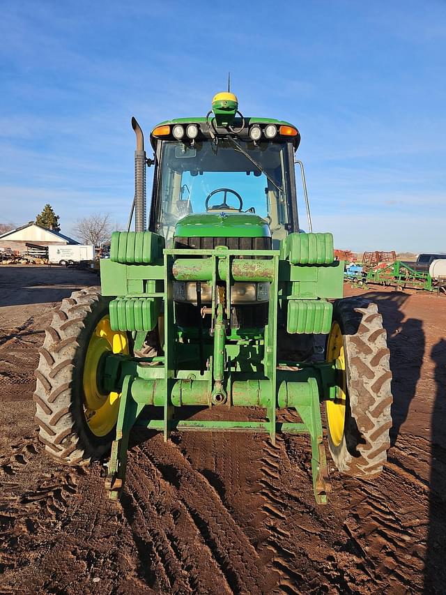 Image of John Deere 6420 equipment image 1