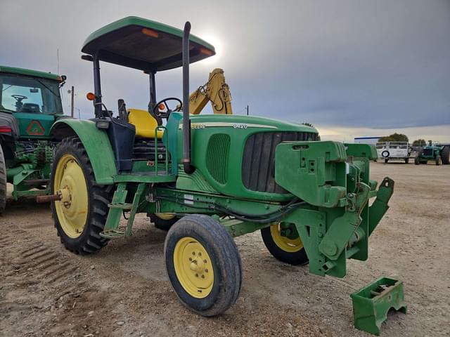 Image of John Deere 6420 equipment image 2