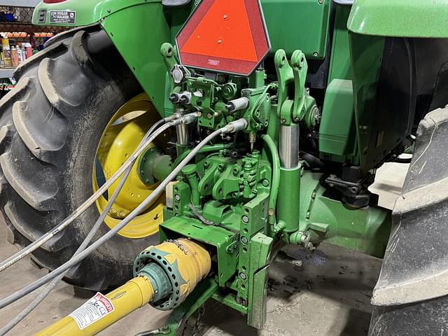 Image of John Deere 6420 equipment image 3