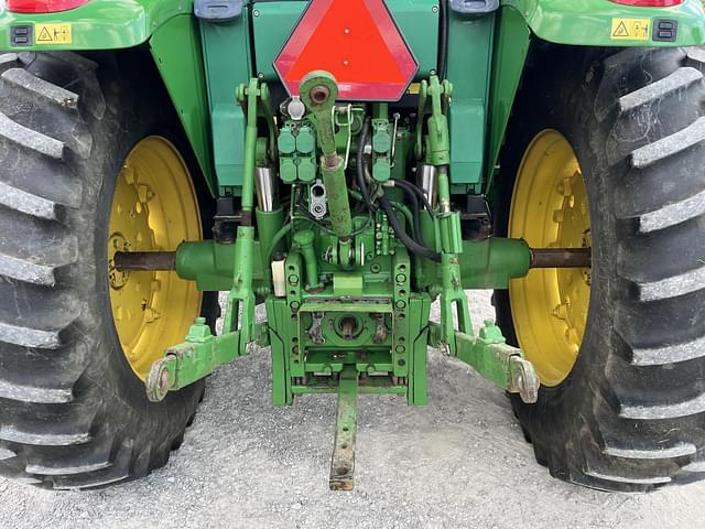 Image of John Deere 6420 equipment image 3