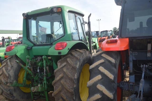 Image of John Deere 6420 equipment image 3