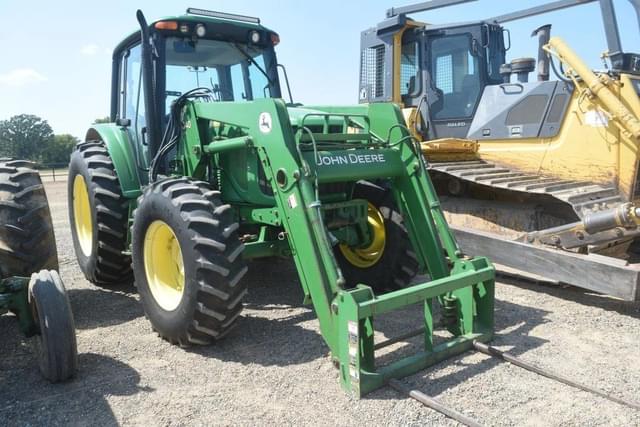 Image of John Deere 6420 equipment image 3