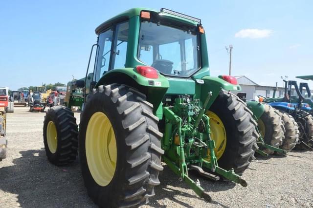 Image of John Deere 6420 equipment image 1