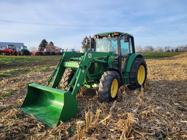 Image of John Deere 6420 equipment image 2