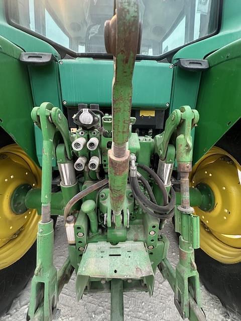 Image of John Deere 6420 equipment image 4