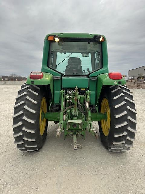 Image of John Deere 6420 equipment image 3