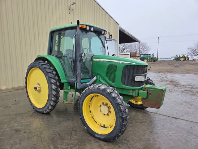 Image of John Deere 6420 equipment image 1