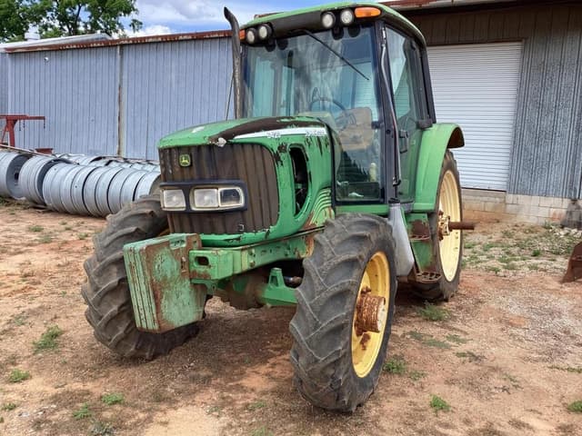 Image of John Deere 6420 equipment image 1