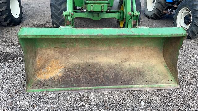 Image of John Deere 6420 equipment image 3