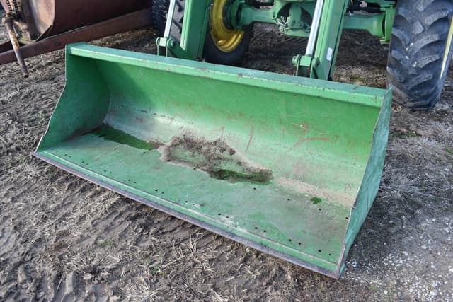 Image of John Deere 6420 equipment image 3