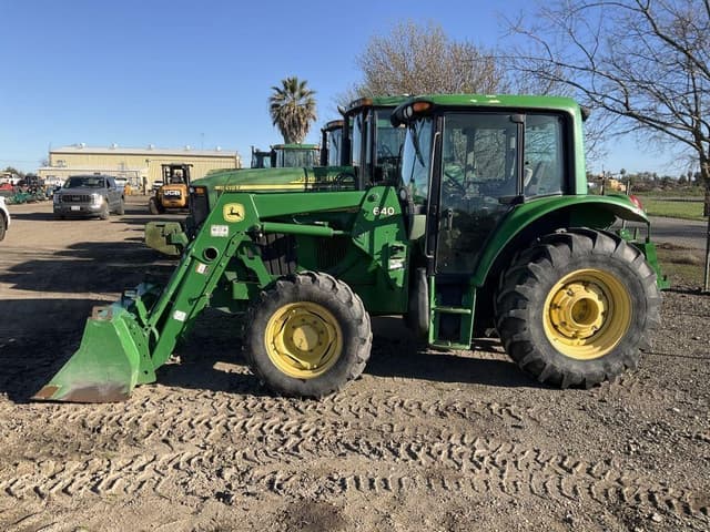 Image of John Deere 6420 equipment image 1