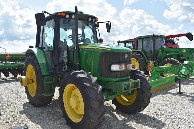 Image of John Deere 6420 equipment image 2