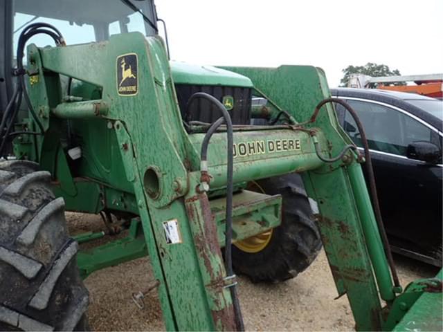 Image of John Deere 6420 equipment image 4