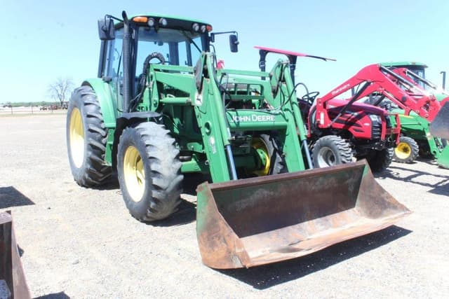 Image of John Deere 6420 equipment image 3