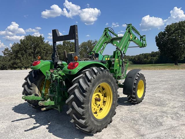 Image of John Deere 6420L equipment image 4