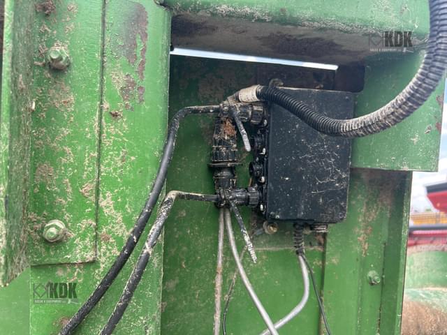 Image of John Deere 643 equipment image 4