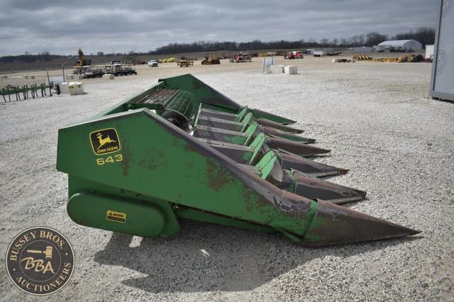 Image of John Deere 643 equipment image 4