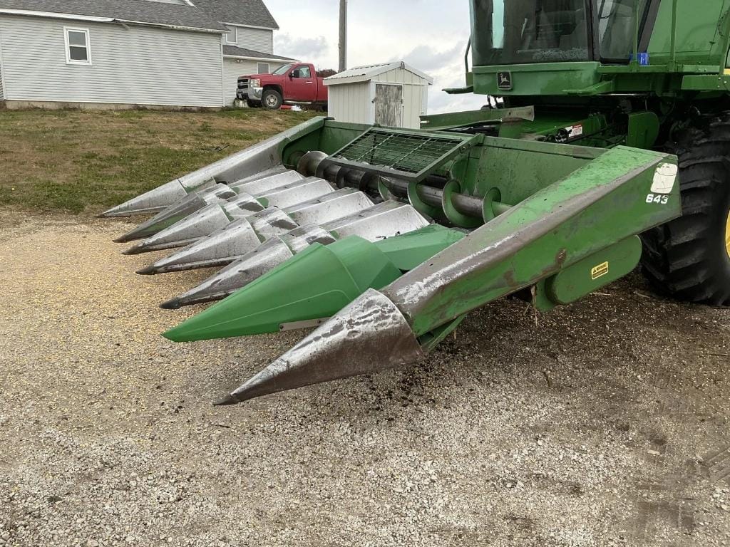 John Deere 643 Equipment Image0