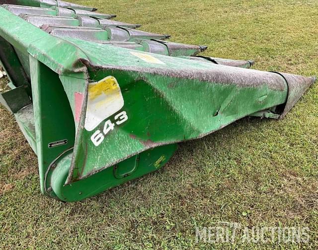 Image of John Deere 643 equipment image 3