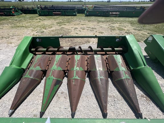 John Deere 643 Equipment Image0