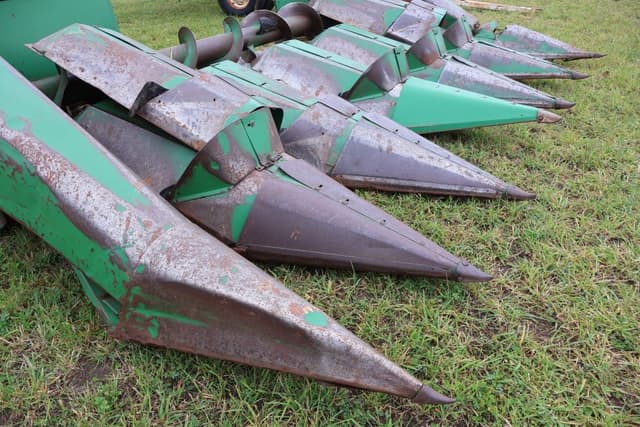 Image of John Deere 643 equipment image 3