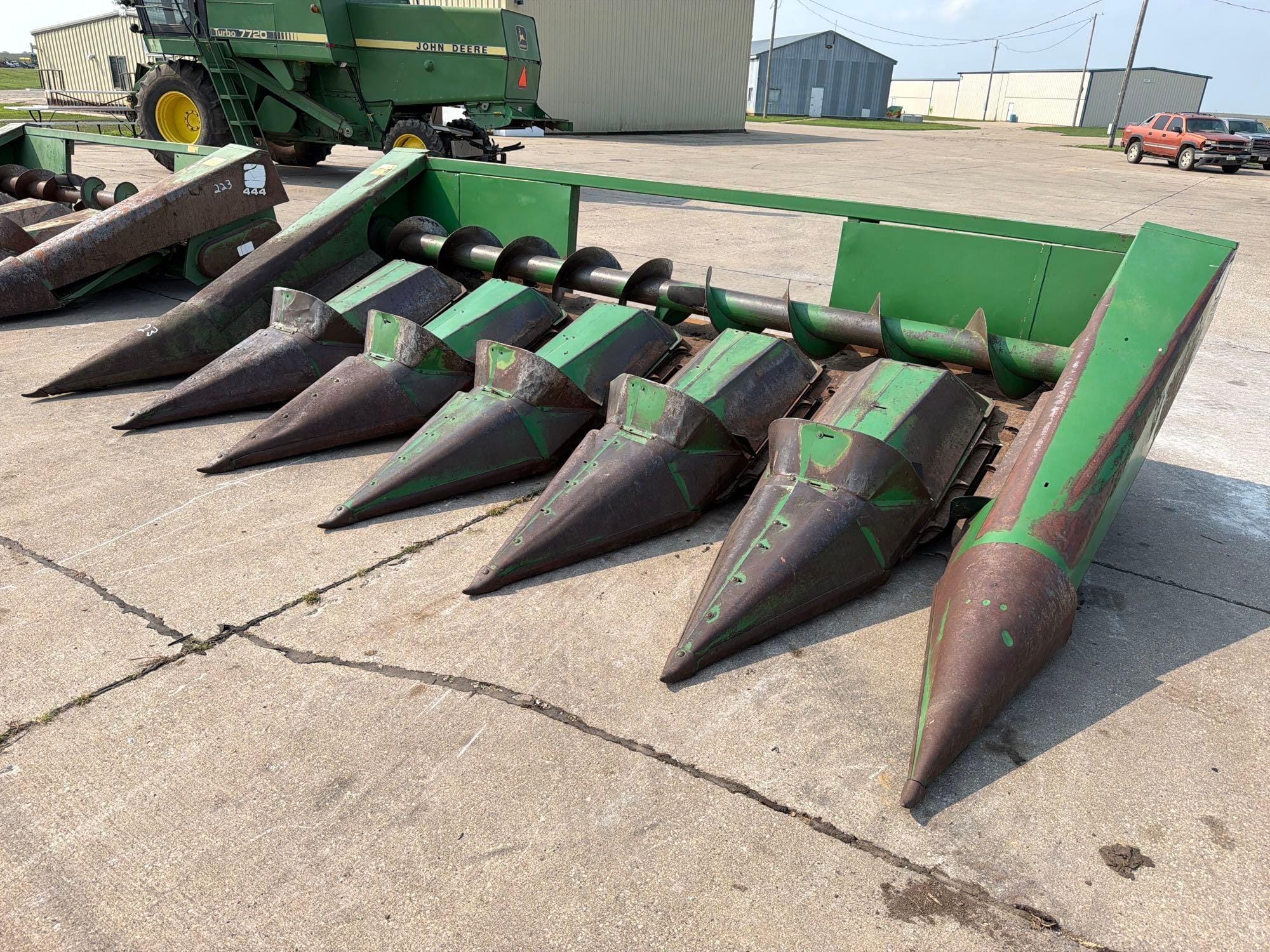 John Deere 643 Equipment Image0