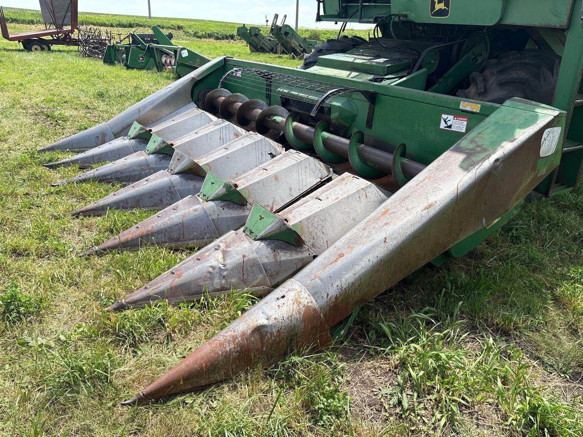 John Deere 643 Equipment Image0