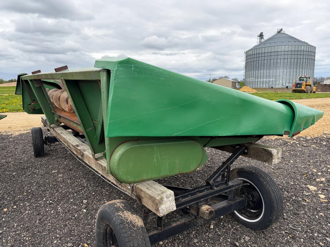 Image of John Deere 643 Image 1