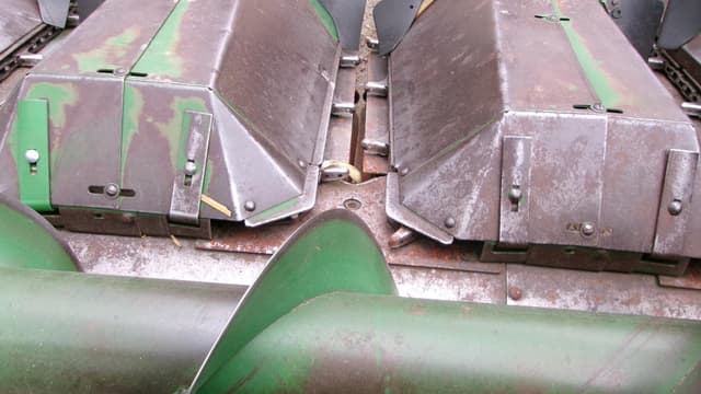 Image of John Deere 643 equipment image 4
