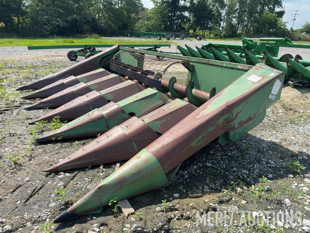 John Deere 643 Equipment Image0