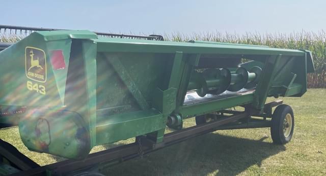 Image of John Deere 643 equipment image 3