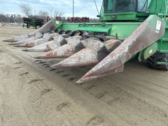 John Deere 643 Equipment Image0