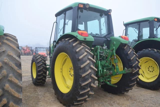 Image of John Deere 6430 equipment image 2
