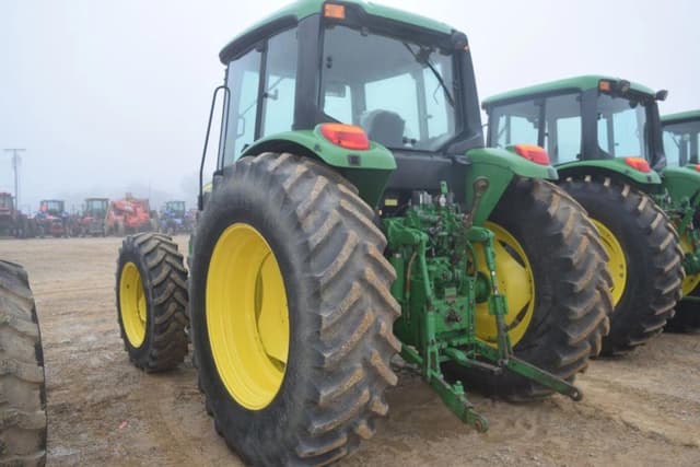 Image of John Deere 6430 equipment image 2