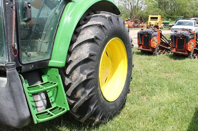 Image of John Deere 6430 equipment image 2