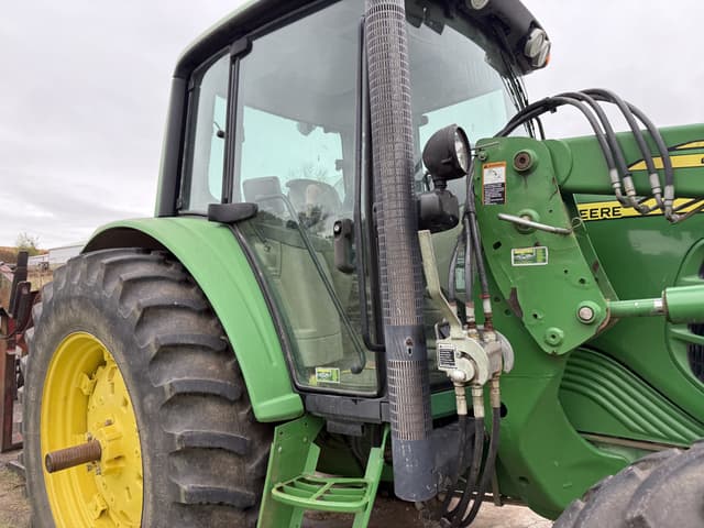 Image of John Deere 6430 equipment image 1