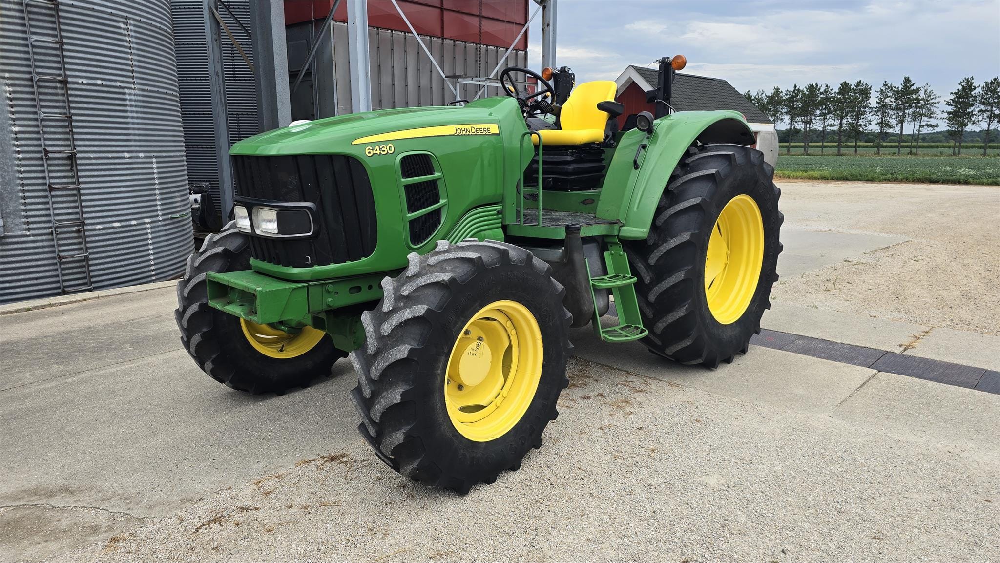 Main image John Deere 6430