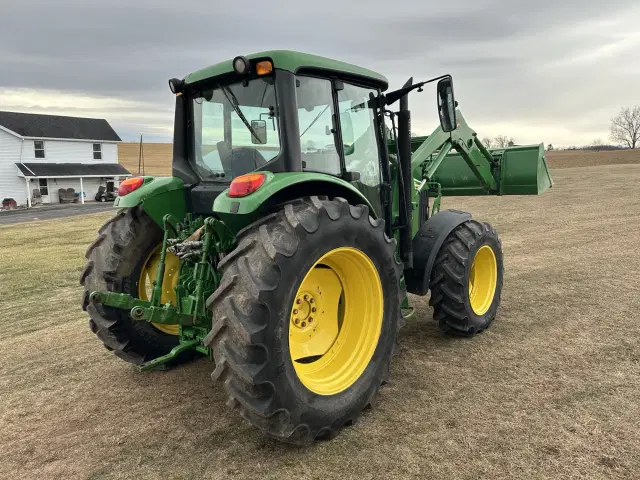 Image of John Deere 6430 equipment image 3