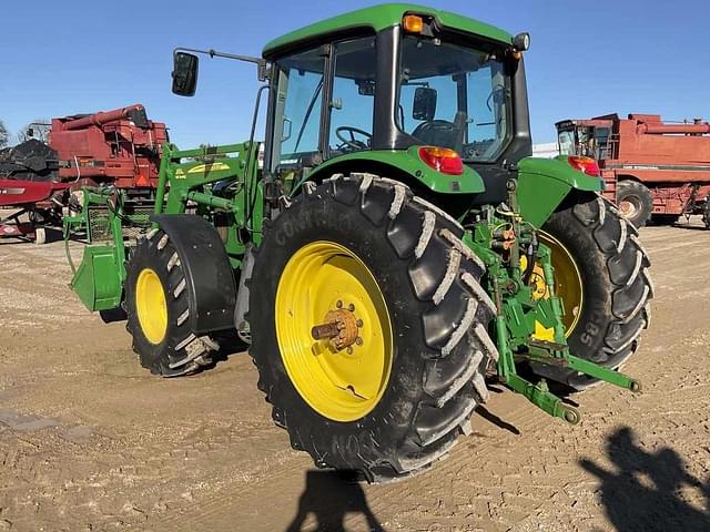 Image of John Deere 6430 equipment image 1