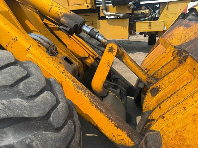 Image of John Deere 644B equipment image 4
