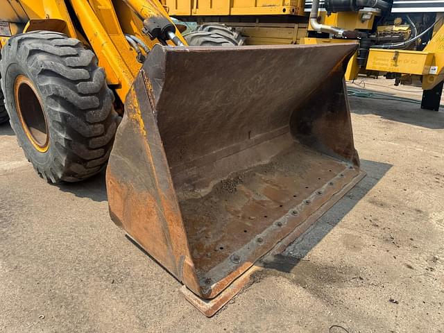 Image of John Deere 644B equipment image 2