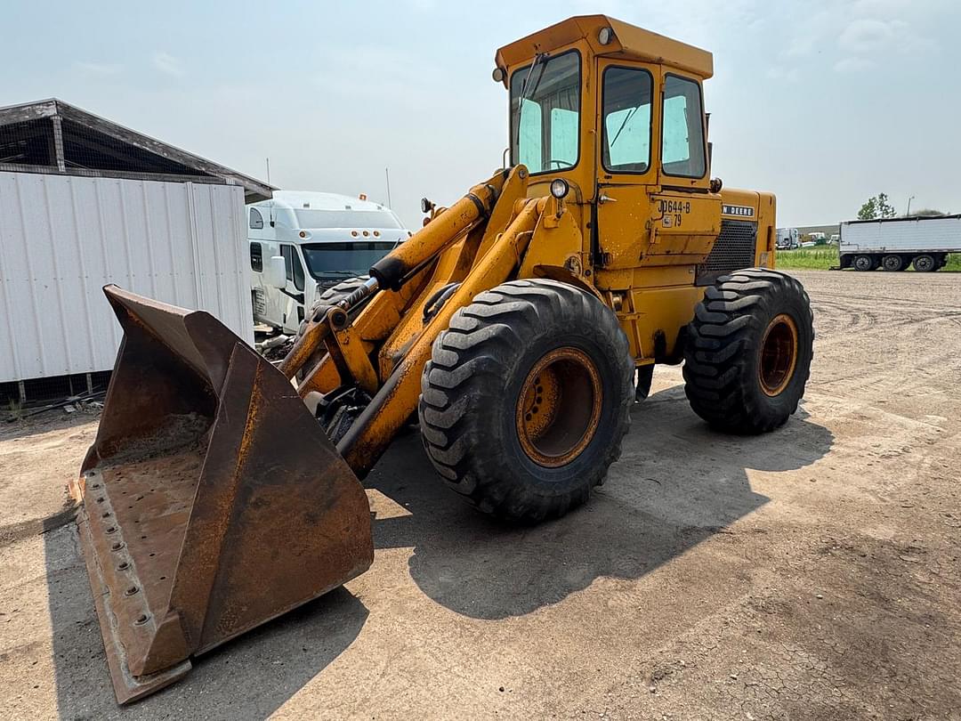 Image of John Deere 644B Primary image