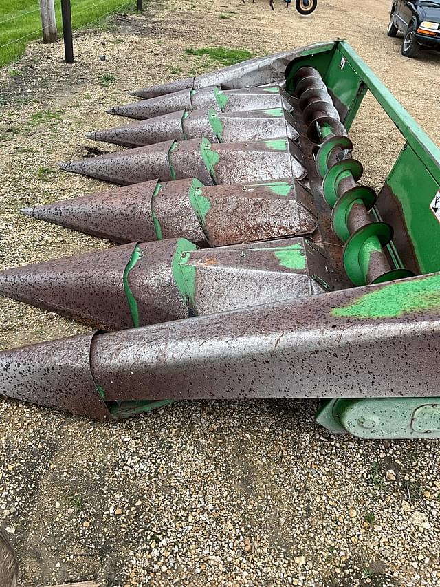 Image of John Deere 644 equipment image 3