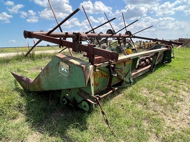 Image of John Deere 644 equipment image 3