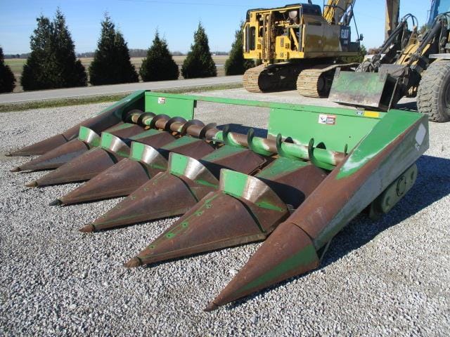 John Deere 644 Equipment Image0