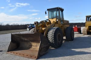 John Deere 644E Image